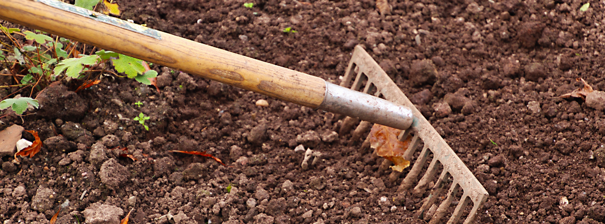 Préparer le sol pour un potager en pleine terre ou sur balcon
