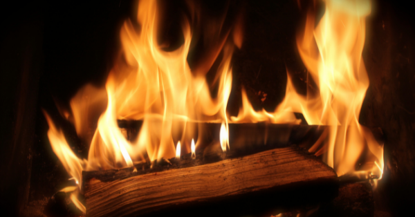 Brûler des pellets dans un poêle à bois