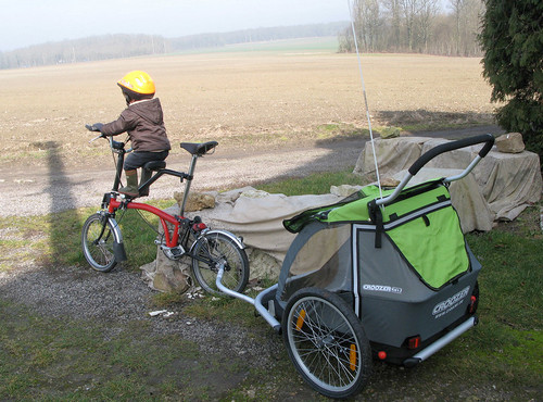 Le vélobus avec assistance électrique pour les crèches et les familles  nombreuses